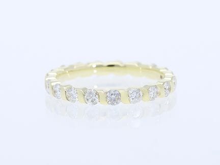 Anello con diamanti da 1,61 ct. Oro giallo 585 da 
