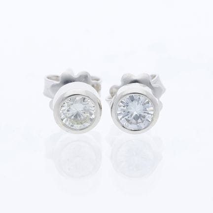 Orecchini con diamanti da 0,64 ct. Platino 750, or
