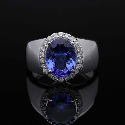 Harry Ivens Ring 2,22 ct. Tanzanite, Diamonds 585 