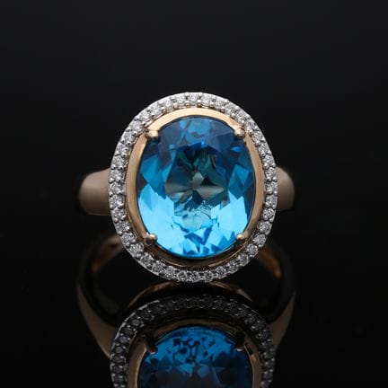 Ring 5,20 ct. Topaz, Diamonds 585 Rose gold 14 kt.