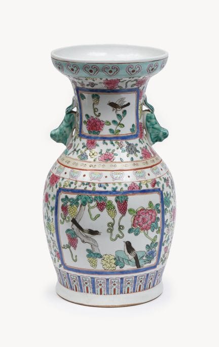 CHINA
Polychrome glazed porcelain baluster vase de