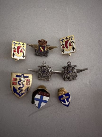 France 
Set of 8 naval and diving badges
Various m