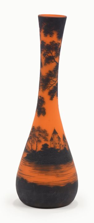 RICHARD
Single-flower vase with a rounded body and