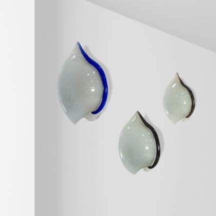 Barovier &amp; Toso, 33x26 cm. Three leaf-shaped M
