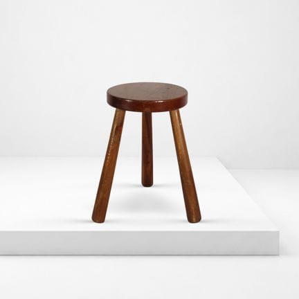 Made in Italy, 45.5 x 28 x 37 cm. Three-legged woo