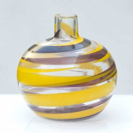 Murano glassware, 15.5 cm tall. Vase made of clear