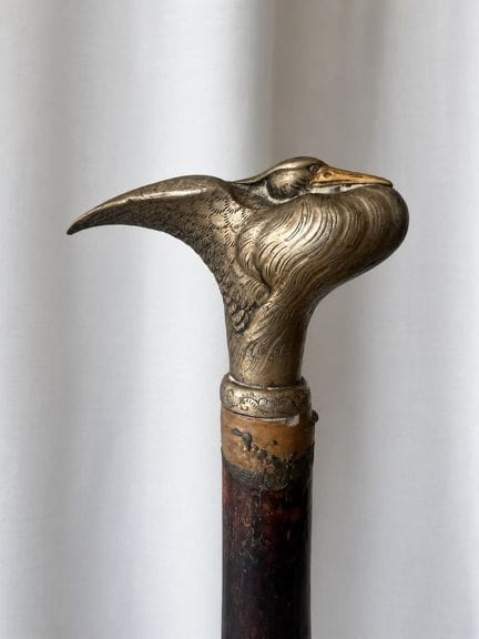 JAPON
Canne en bambou, le pommeau en argent ciselé