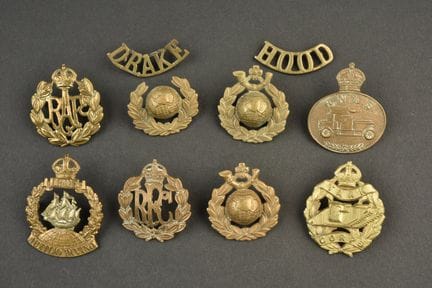 Set di 10 distintivi della Royal Naval Division, d