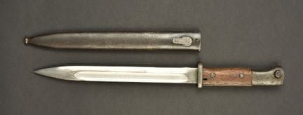 Baionetta tedesca 84-98 del 1915. Modello con para