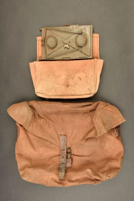 Borsa da infermiere francese e lampada Montjardet.