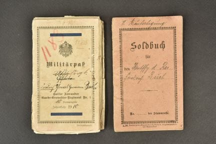 Militarpass et Soldbuch d'un soldat du KAGGR1. Doc