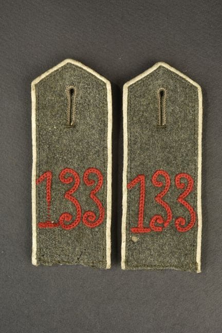 Ein Paar Schulterklappen M1915 des sächsischen JR1