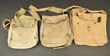 3er-Set Taschen für englische SBR-Gasmasken. Eine 