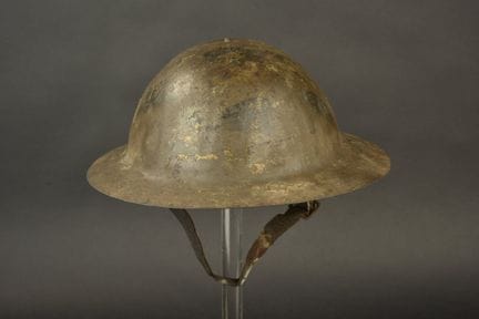 Englische Helmschale. Schale ohne Verstärkungsring