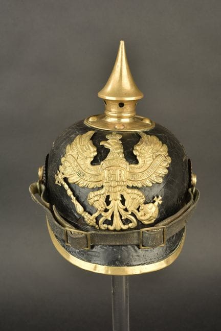 Spitzenhelm M1895 des JR165 aus Hannover. Lederhel