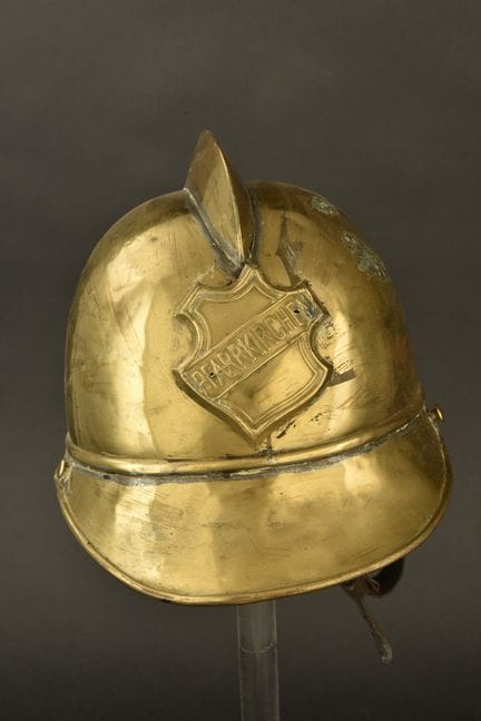 Deutschland: Feuerwehrhelm aus Pfarrkirchen in Bay