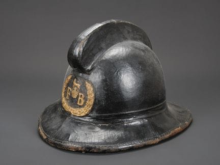Regno Unito, elmetto da pompiere degli anni 1930-1