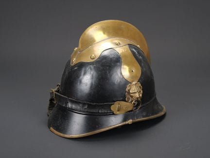 Deutschland, bayerischer Feuerwehrhelm aus dem spä