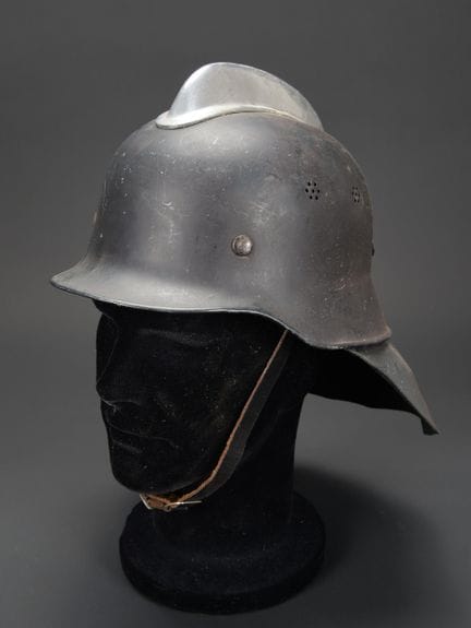 Deutschland, Feuerwehrhelm M1934 aus den 1950er Ja