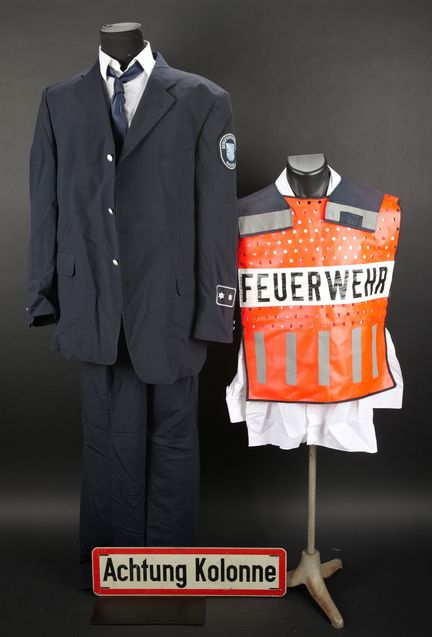 Deutschland, Set aus Uniformen und Ausrüstung der 