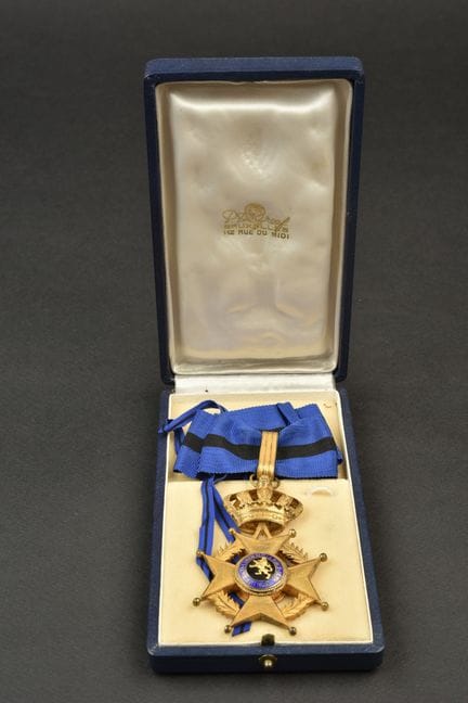 Croix de commandeur de l’ordre de Leopold II. Tres