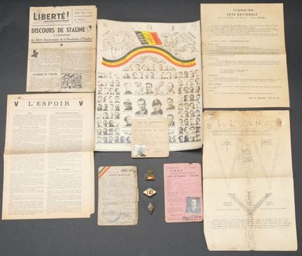Karten, Abzeichen und Veröffentlichungen der Résis
