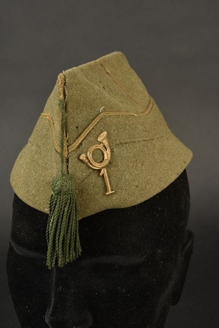 Cappello da polizia del 1° Reggimento Carabinieri,