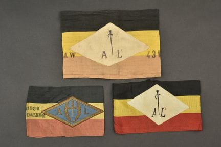 Set di tre bracciali dei resistenti dell’Esercito 