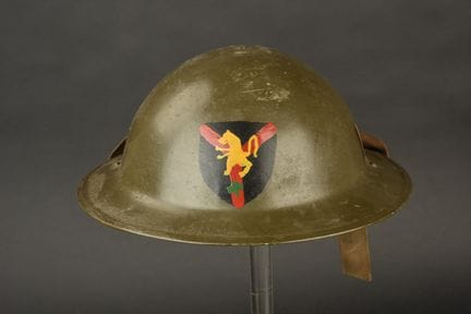 Elmetto belga modello 1949, con imbottitura datata
