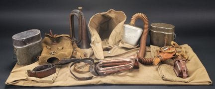 Set di equipaggiamento belga del 1940 comprendente