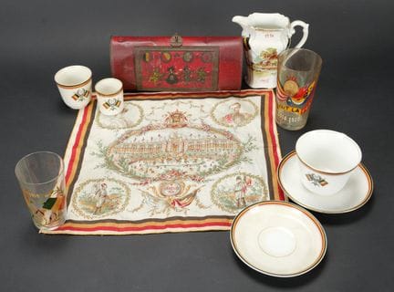 Set di maioliche e oggetti patriottici belgi della