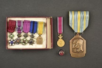 Miniatures de l’ordre de la Couronne, de l’ordre d