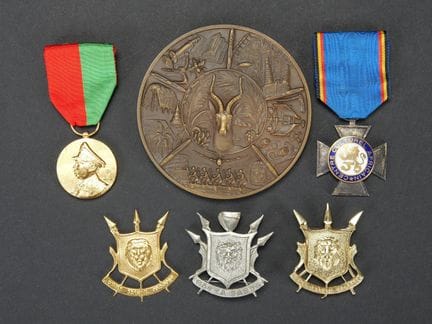 Insignes et medailles de l’Urundi, du Burundi et d