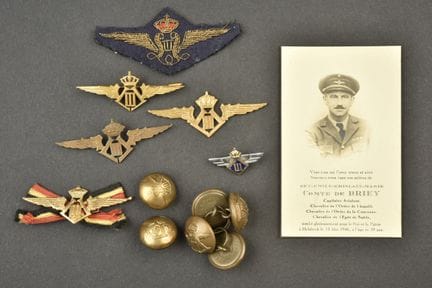 Set di distintivi e bottoni dell’aviazione belga, 