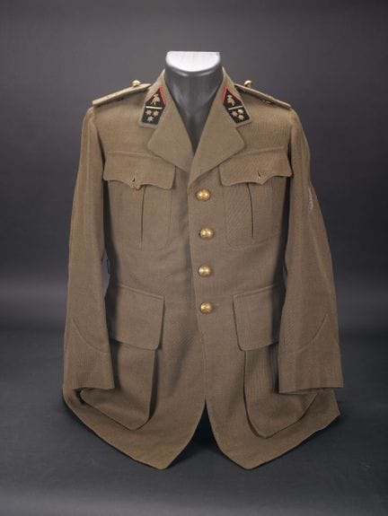 Giacca modello 1935 in tessuto kaki, con quattro t
