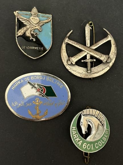 4件套：第13炮兵团“德拉戈·巴黎·哈卡”第601“科尔贝”猎兵突击队贝雷帽徽章、博尔日·塞琳“德拉