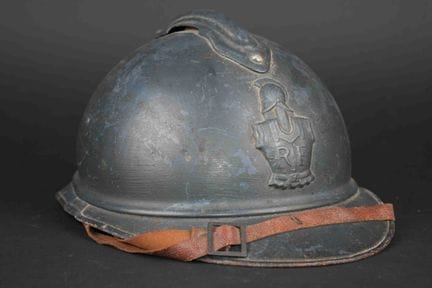 Casque Adrian modele 1915 du genie. Coque en metal