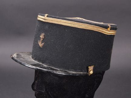 Kepi de teniente de las tropas coloniales. De tela