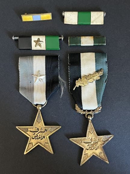 Siria, 2 piezas. 2 cruces de la Orden de la Devoci