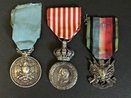 Francia, 3 piezas. Medalla de la Campaña de Italia