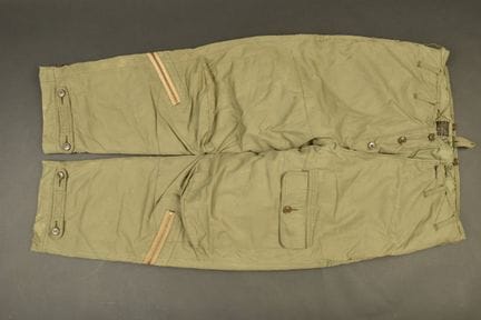 A8 flight pants. Made of khaki cotton fleece. All 
