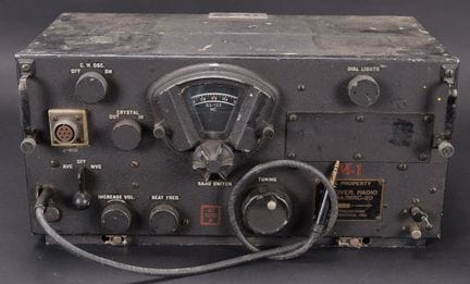 Ricevitore radio R584 MRC20. Alloggiamento in meta