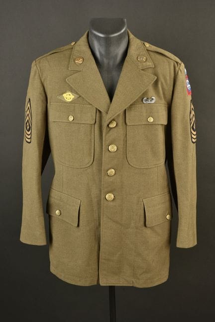 82nd Airborne dress jacket. Made of khaki cloth. A