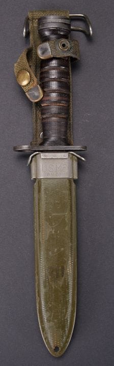 USM4 bayonet. Metal fittings in excellent conditio