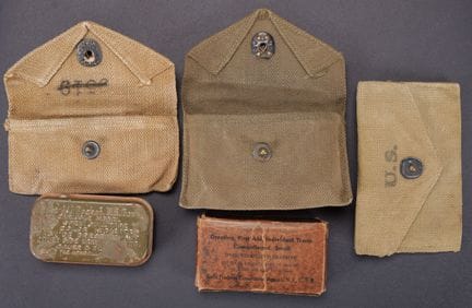 U.S. Bandage Pouch. Includes an empty individual b
