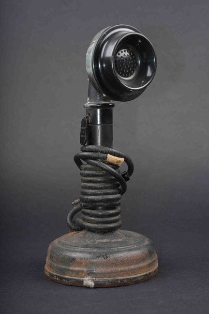 Telefono US T32. In metallo, completo. Tutte le pa