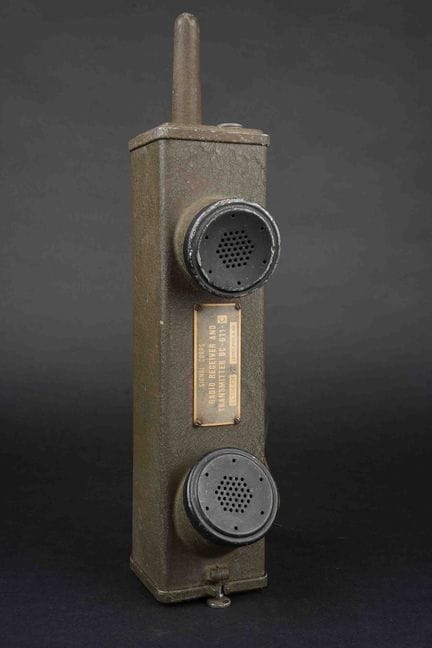 Ricevitore radio BC611C. In metallo, finitura in o