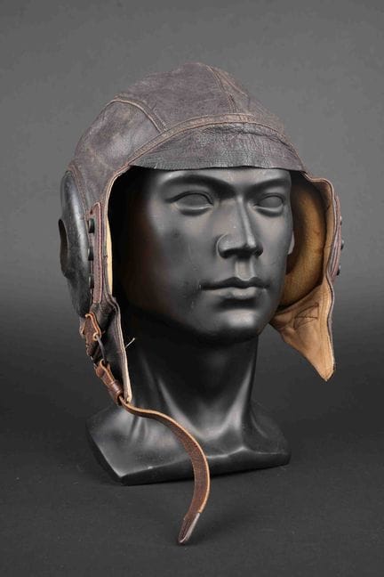 U.S. flight helmet. Made of brown leather. Army Ai