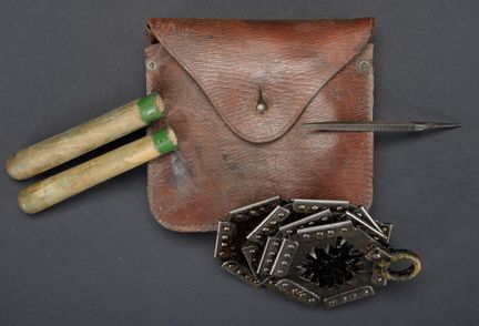 British folding saw. Complete folding saw; marking