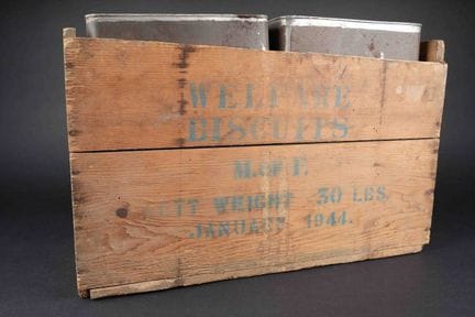 Cassa di biscotti britannica. Cassa di legno incom
